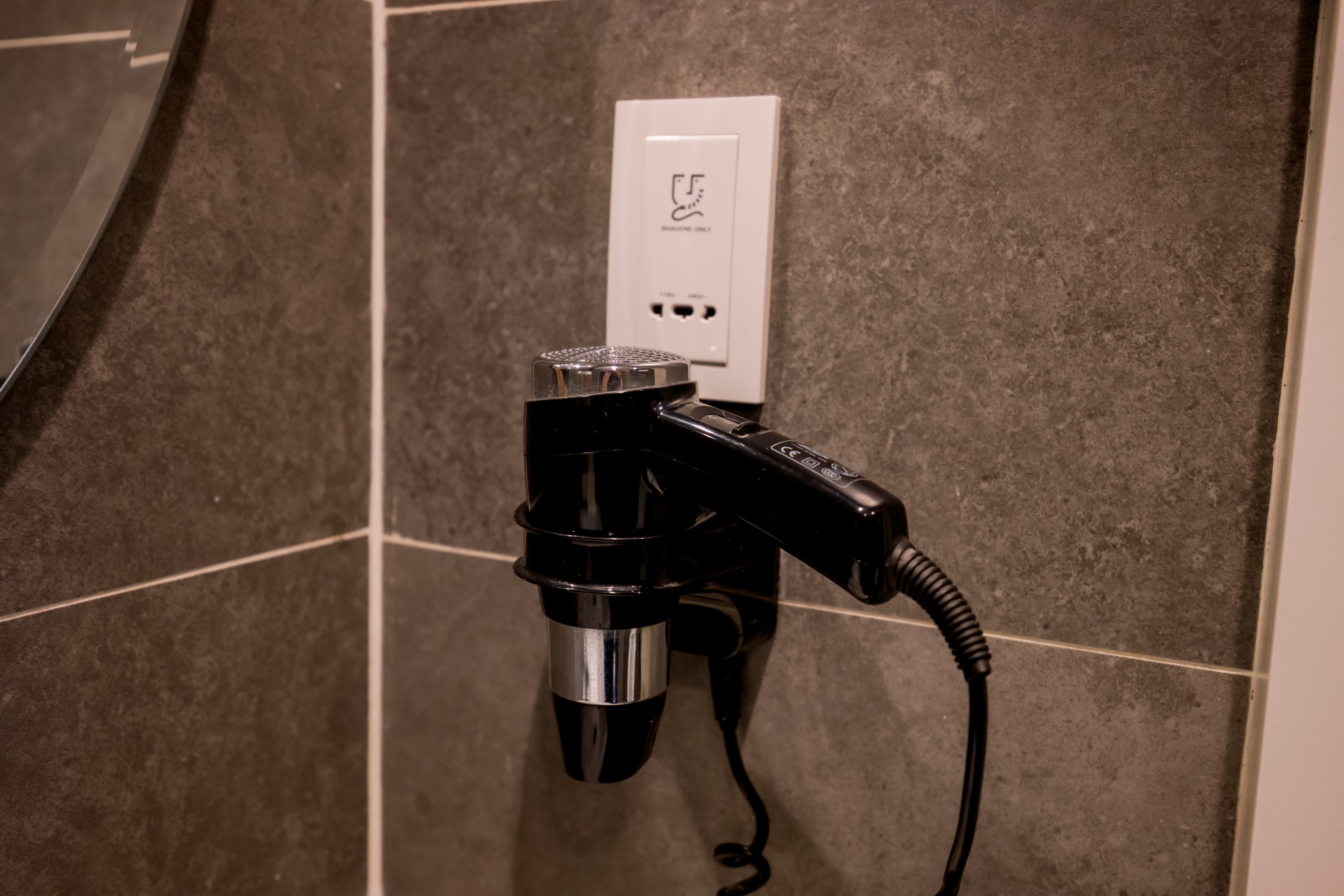 Room air blower